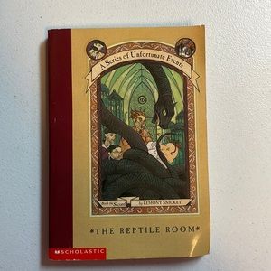 📚2/$6  The Reptile Room #2 in the A Series of Unfortunate Events Series